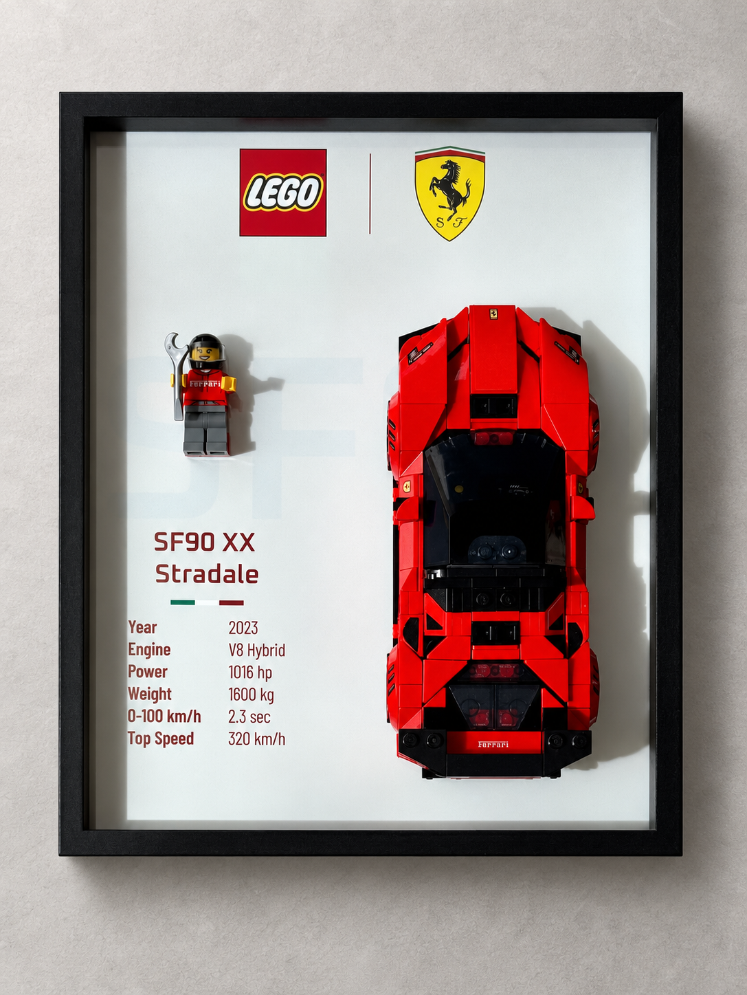 Cadre d’exposition LEGO Ferrari SF90 XX Stradale avec voiture et figurine